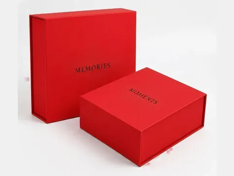 Red Book-Style Gift Boxes in Two Sizes by Xinhua Pack Legend