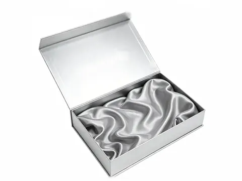 Silver Flip-Top Box with Grey Satin by Xinhua Pack Legend
