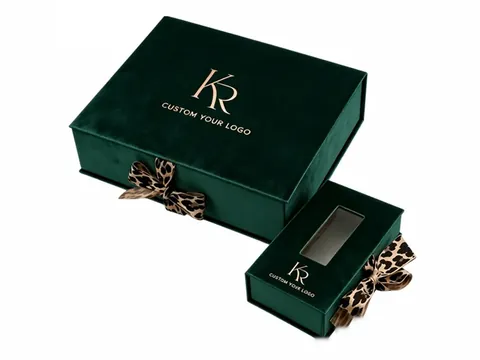 Dark Green Book-Style Box with Leopard Bow by Xinhua Pack Legend